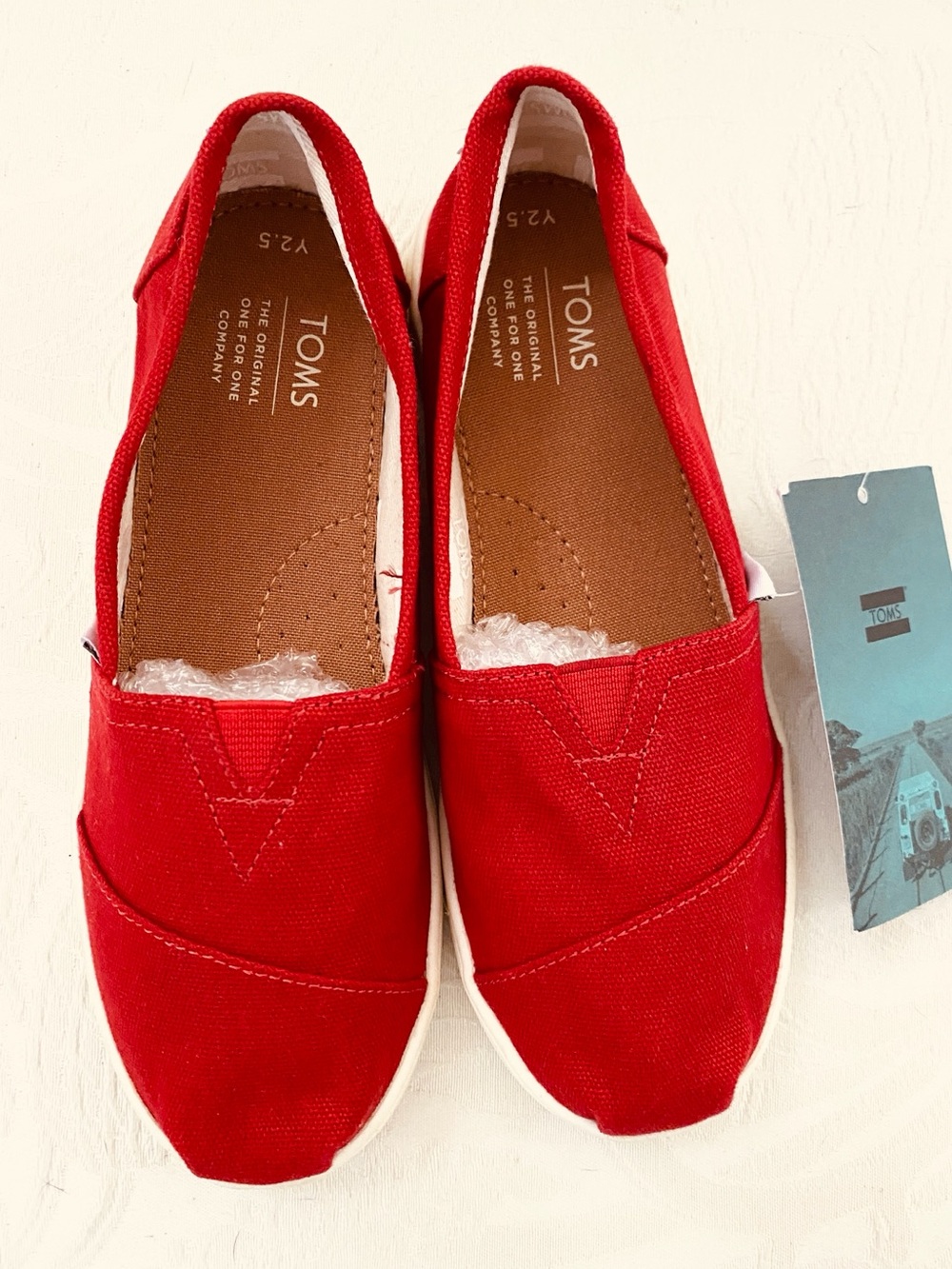 Toms Kids Red Canvas Slip-On Moccasins Size 2.5 Youth Classic New